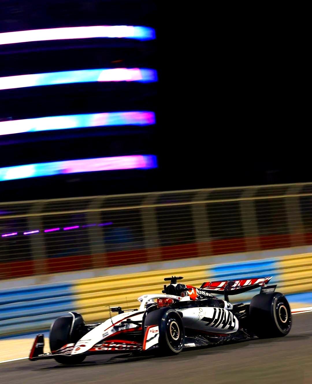 哈斯车队翻盘迈凯伦，皮亚斯特里惊艳四座