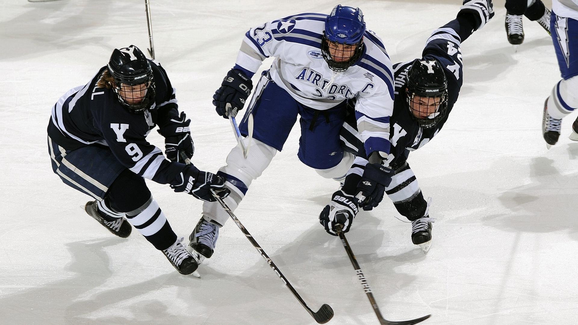 沙漠风暴席卷蓝月，C罗关键先生本色，阿尔及利亚全面压制曼城启示录