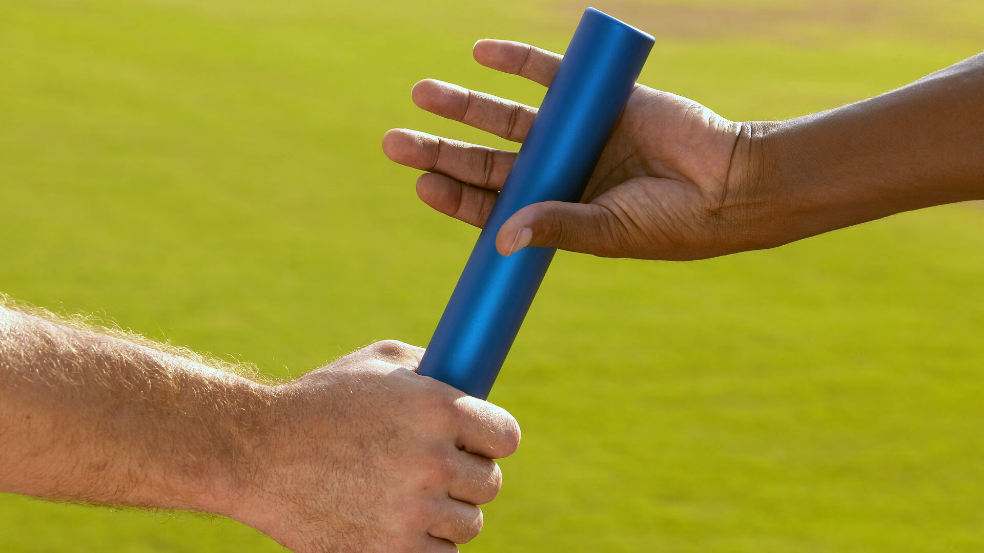 阿劳霍的指挥棒，当澳大利亚的野性节奏撕裂德国战车的精密齿轮